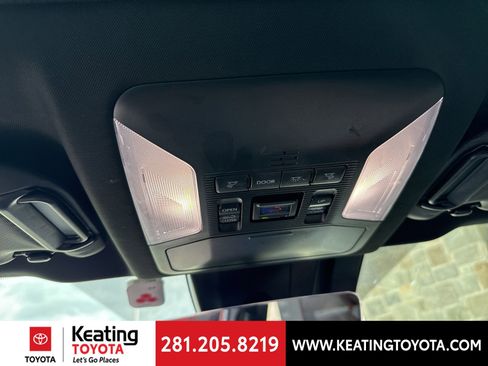 Used 2025 Toyota RAV4 SE w/ Weather & Moonroof Package image 22