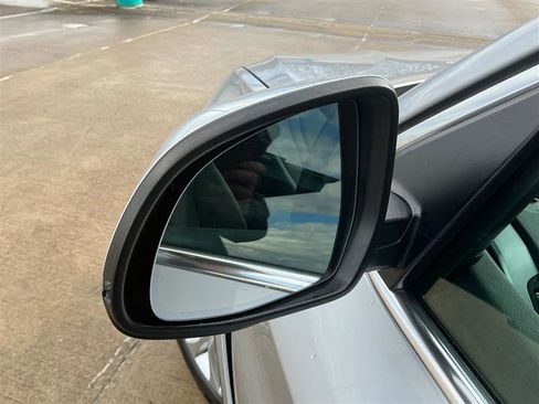 Used 2016 BMW X5 xDrive40e image 14