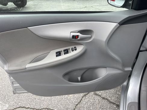 Used 2009 Toyota Corolla image 18