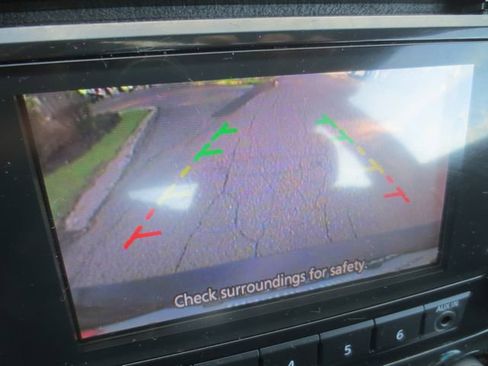 Used 2013 Nissan Altima 2.5 SL FWD image 10