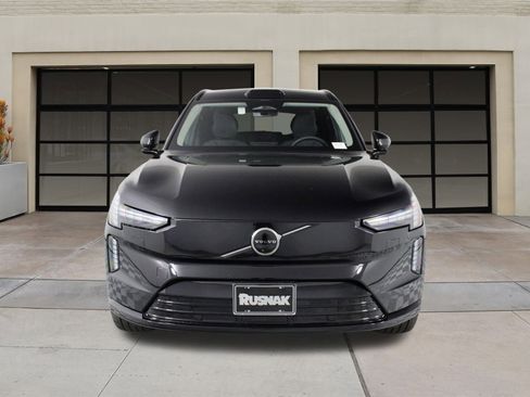 New 2025 Volvo EX90 Plus w/ Protection Package Premier image 2