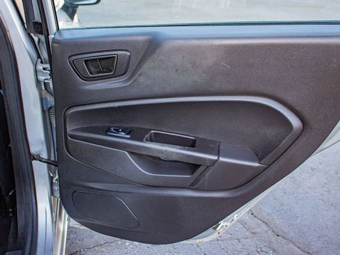 Used 2019 Ford Fiesta SE w/ Equipment Group 201A image 16