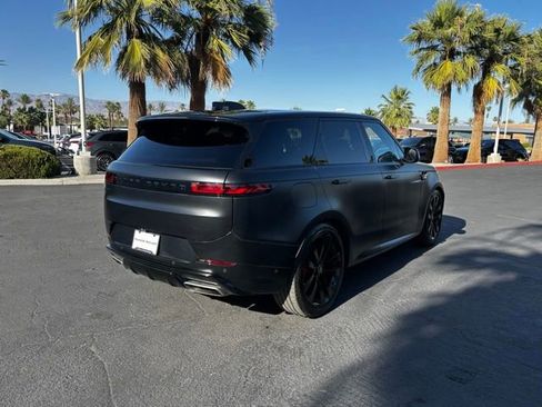 Used 2025 Land Rover Range Rover Sport Dynamic SE AWD/4WD image 5