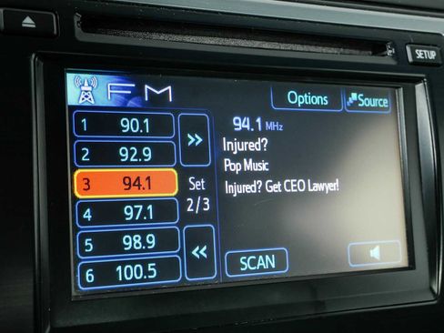Used 2012 Toyota Camry SE FWD image 13