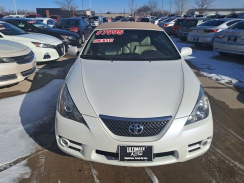 Used 2008 Toyota Solara SE image 2