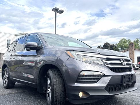 Used 2017 Honda Pilot EX-L image 3