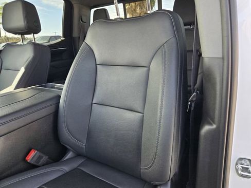 Used 2023 GMC Sierra 1500 SLT w/ SLT Convenience Package image 17