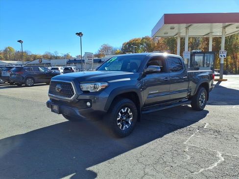 Certified 2019 Toyota Tacoma TRD Off-Road image 3