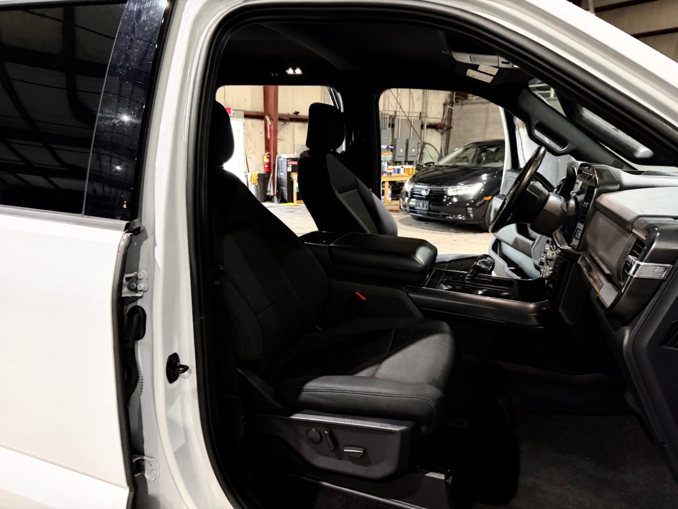 Used 2022 Ford F150 XLT w/ Equipment Group 302A High AWD/4WD image 27
