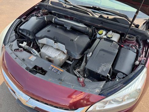 Used 2015 Chevrolet Malibu LT FWD image 23