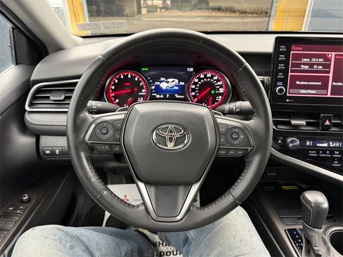 Used 2023 Toyota Camry XSE image 15