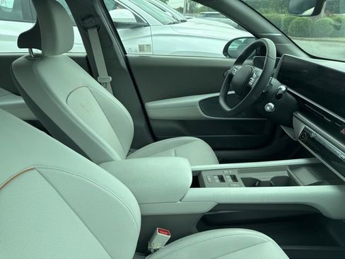 New 2024 Hyundai Ioniq 6 Limited image 32