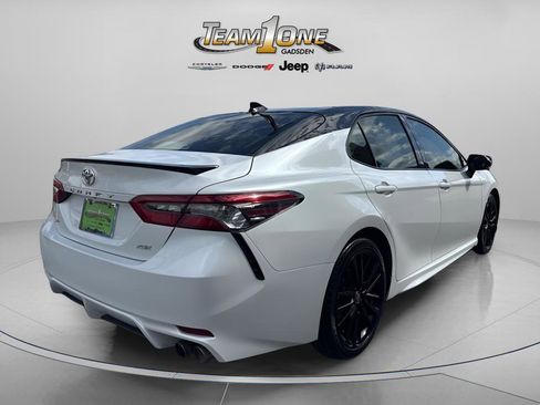 Used 2022 Toyota Camry XSE image 3