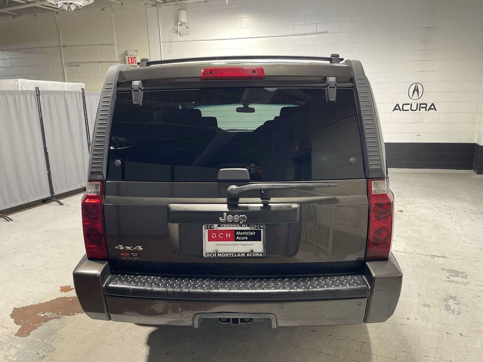 Used 2006 Jeep Commander 4WD image 5