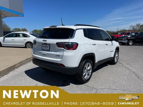 Used 2025 Jeep Compass Latitude AWD/4WD image 48