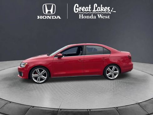 Used 2015 Volkswagen Jetta GLI SE FWD image 16