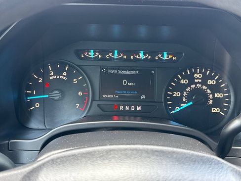 Used 2018 Ford F150 XL w/ Equipment Group 101A Mid AWD/4WD image 15