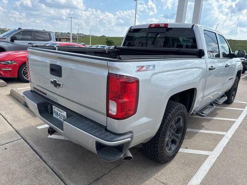 Used 2017 Chevrolet Silverado 1500 LTZ Z71 w/ Redline Edition AWD/4WD image 7