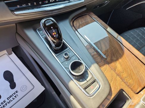 Used 2021 Cadillac Escalade Sport Platinum image 39