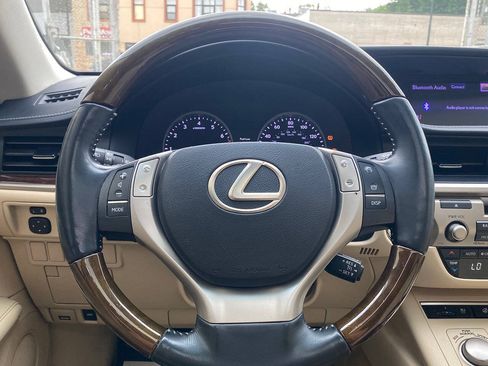 Used 2013 Lexus ES 350 w/ Luxury Pkg FWD image 36