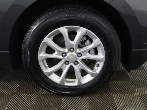Used 2021 Chevrolet Equinox LS image 19