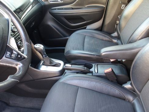 Used 2015 Buick Encore Convenience FWD image 19