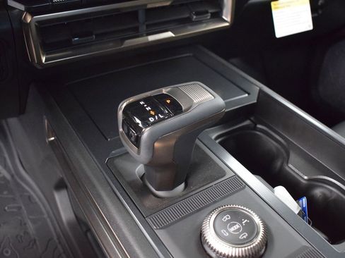 New 2024 GMC Hummer EV 2X w/ Extreme Off-Road Package image 24