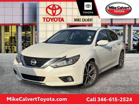 Used 2016 Nissan Altima 2.5 SR FWD image 1