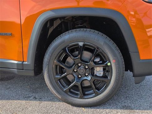 New 2026 Jeep Compass Latitude image 10