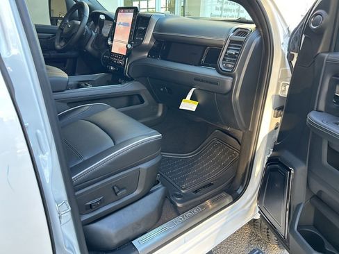 New 2026 RAM 3500 Limited image 31