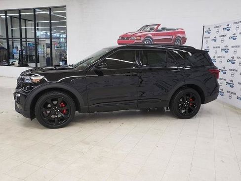 Certified 2022 Ford Explorer ST w/ Equipment Group 401A AWD/4WD image 4