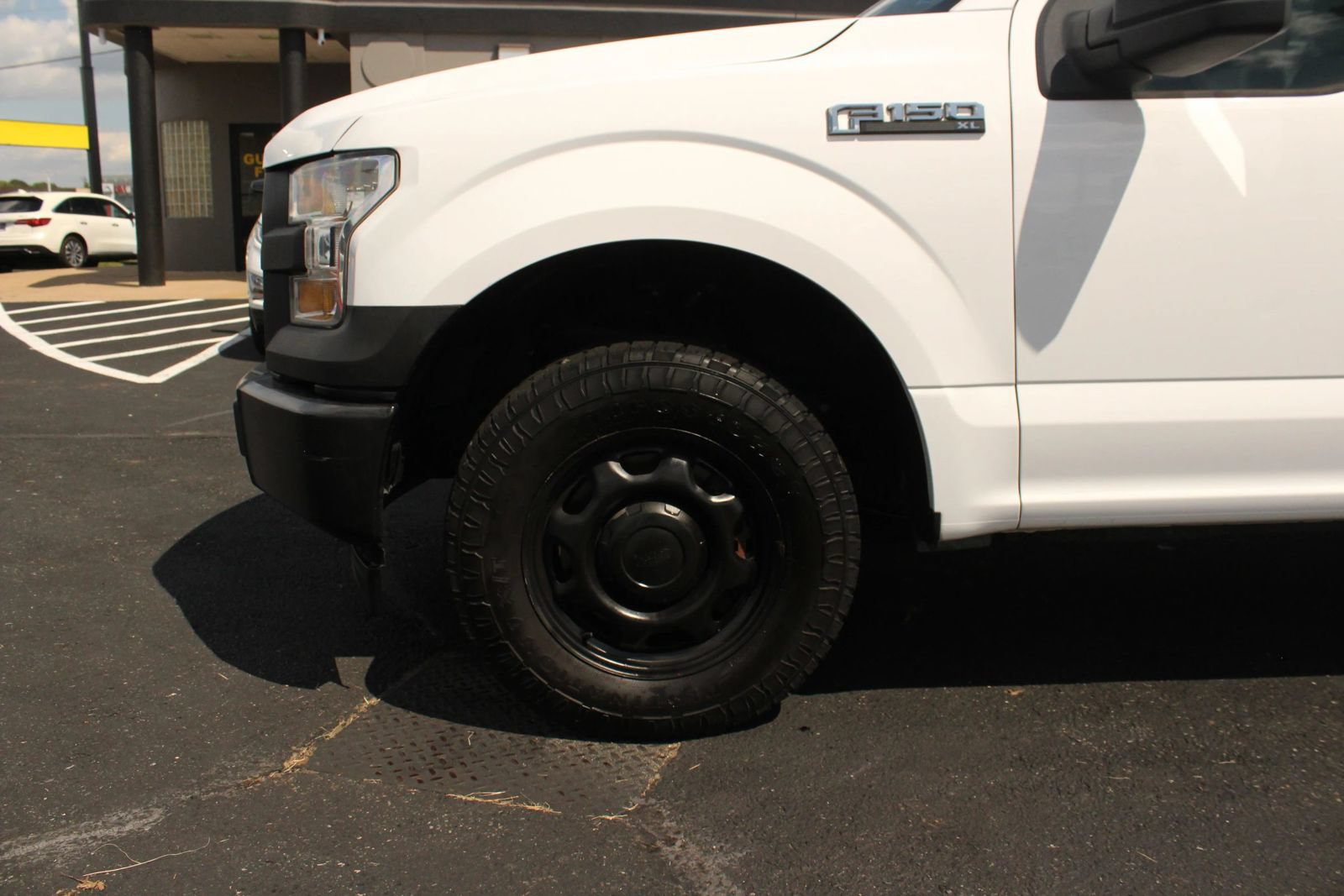 Used 2017 Ford F150 XL RWD image 3