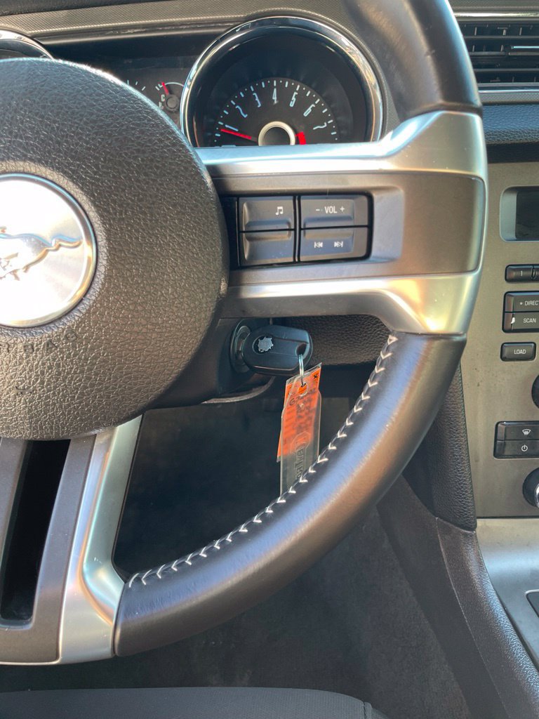 Used 2014 Ford Mustang Coupe RWD image 13