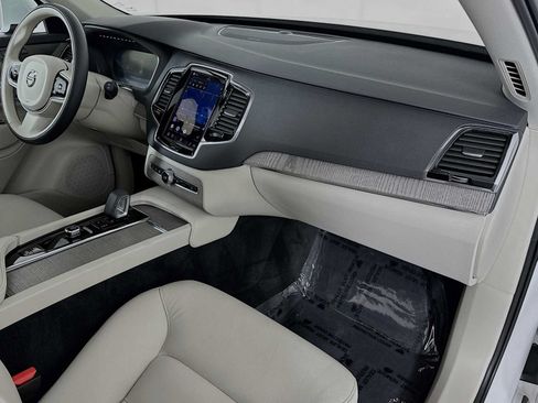 Used 2023 Volvo XC90 B6 Plus w/ Protection Package Premier AWD/4WD image 29