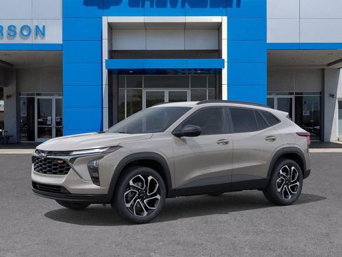 New 2026 Chevrolet Trax RS w/ Driver Confidence Package image 2