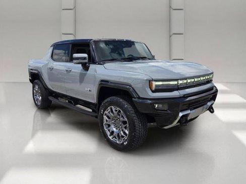 Certified 2025 GMC Hummer EV 3X AWD/4WD image 7