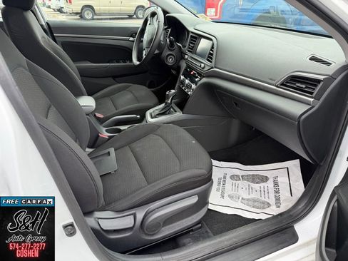 Used 2020 Hyundai Elantra SEL w/ Cargo Package (C1) image 10