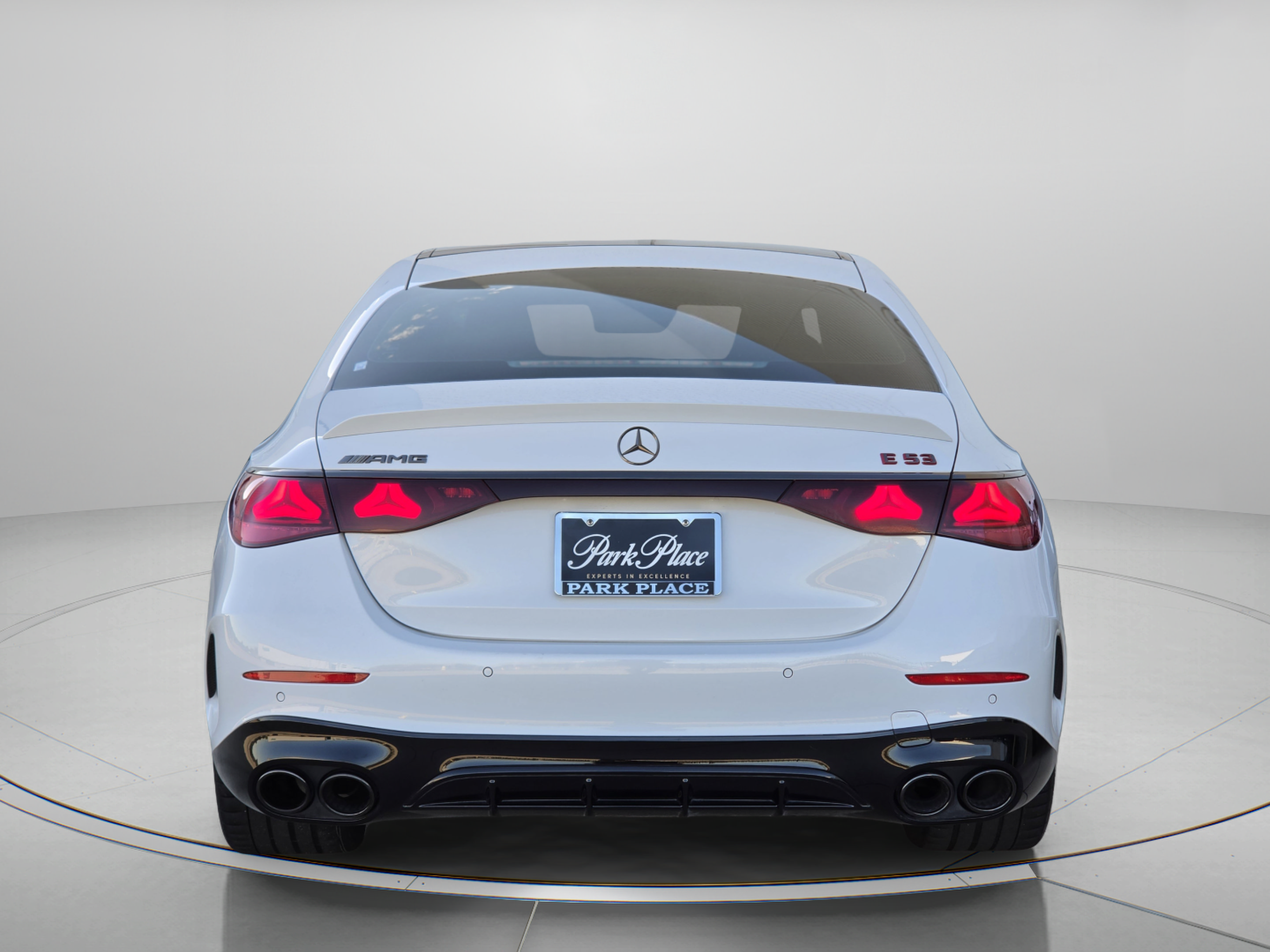 Used 2025 Mercedes-Benz E 53 AMG e 4MATIC Sedan image 4