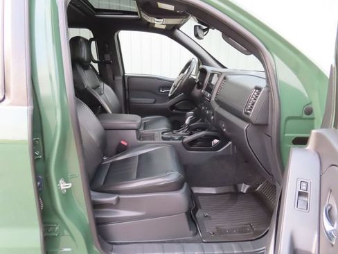 Used 2022 Nissan Frontier PRO-4X AWD/4WD image 26