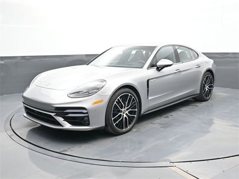 Used 2023 Porsche Panamera Turbo S image 1