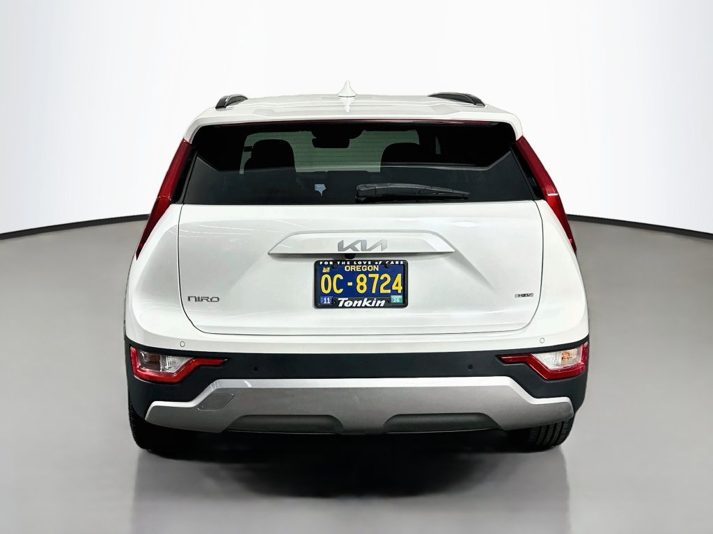 Used 2023 Kia Niro EX FWD image 7