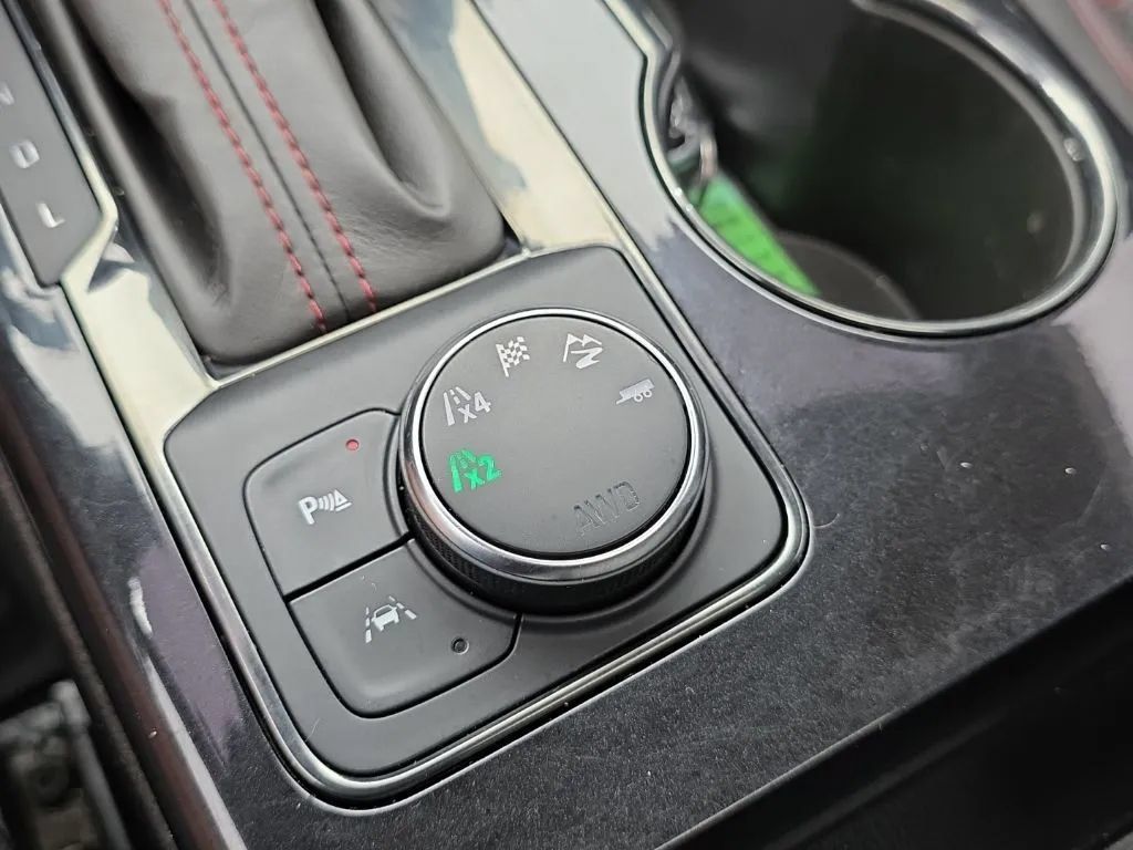 Used 2021 Chevrolet Blazer RS w/ Enhanced Convenience Package AWD/4WD image 32