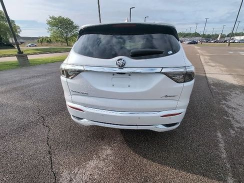 Used 2023 Buick Enclave Avenir w/ Avenir Technology Package FWD image 8