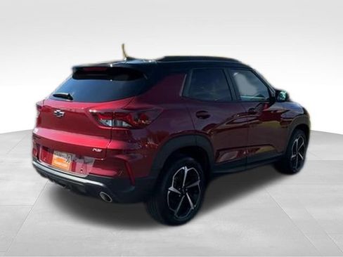 Used 2022 Chevrolet TrailBlazer RS w/ Sun and Liftgate Package AWD/4WD image 8