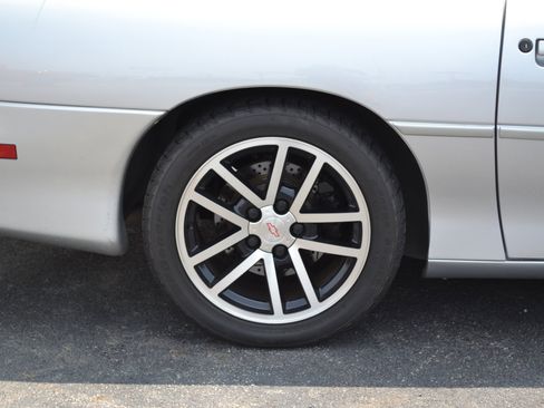 Used 2002 Chevrolet Camaro Z28 w/ SS Performance/Appearance Pkg image 47