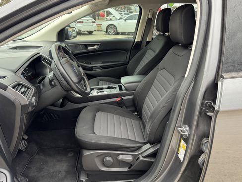 Certified 2023 Ford Edge SE image 16