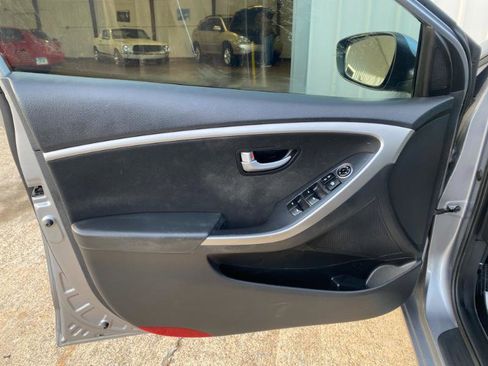 Used 2013 Hyundai Elantra GT image 12