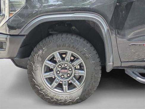 Used 2024 GMC Sierra 1500 AT4X AWD/4WD image 14
