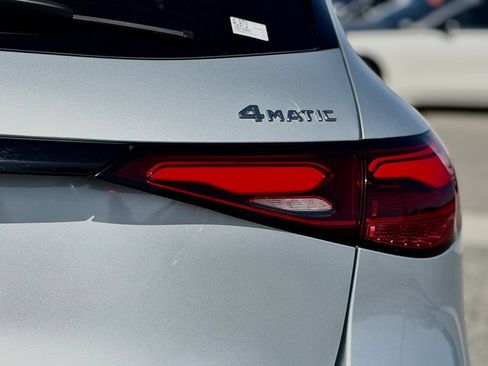 Certified 2026 Mercedes-Benz GLC 300 4MATIC image 12
