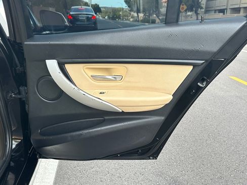 Used 2018 BMW 320i Sedan image 38